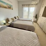 شقة Odysseia Pool & Private Jacuzzi 2min