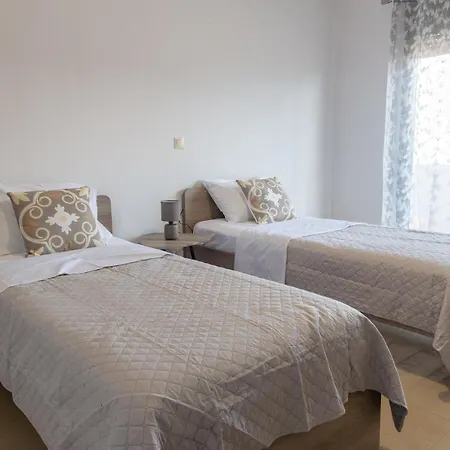 Odyssea Seaside With Sea View And Pool Apartman Kremasztí