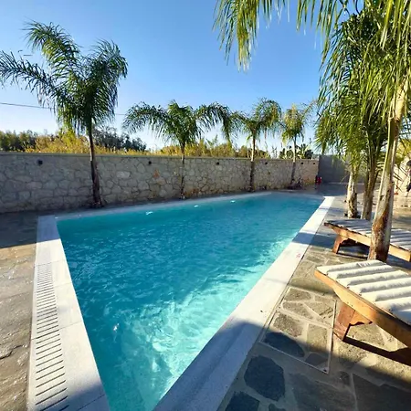 Apartman Odyssea Seaside With Sea View And Pool Kremasztí