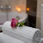 Odysseia Pool & Private Jacuzzi 2min Apartment *