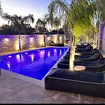 Odysseia Pool & Private Jacuzzi 2min Kremasti (Rhodes)