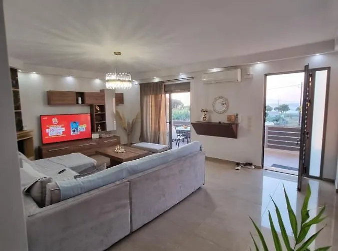 شقة Odysseia Pool & Private Jacuzzi 2min