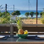 Odysseia Pool & Private Jacuzzi 2min