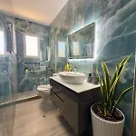 Апартаменты Odysseia Pool & Private Jacuzzi 2min Кремасти