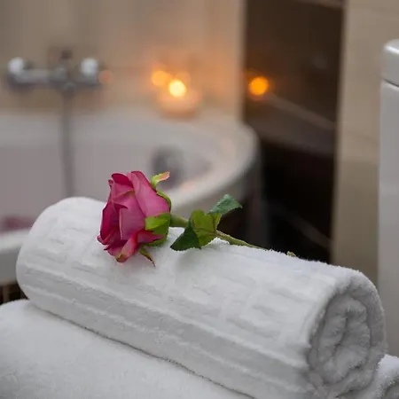 Odysseia Pool & Private Jacuzzi 2min Appartamento *