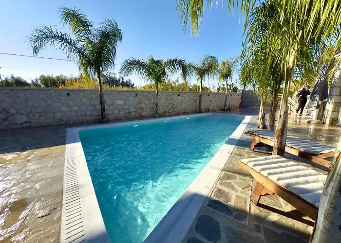 Lejlighed Odysseia Pool & Private Jacuzzi 2min Kremastí