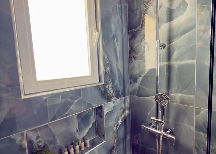 Odysseia Stay Pool & Private Jacuzzi 2Min Beach *