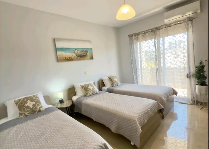 Odysseia Stay Pool & Private Jacuzzi 2Min Beach Apartament