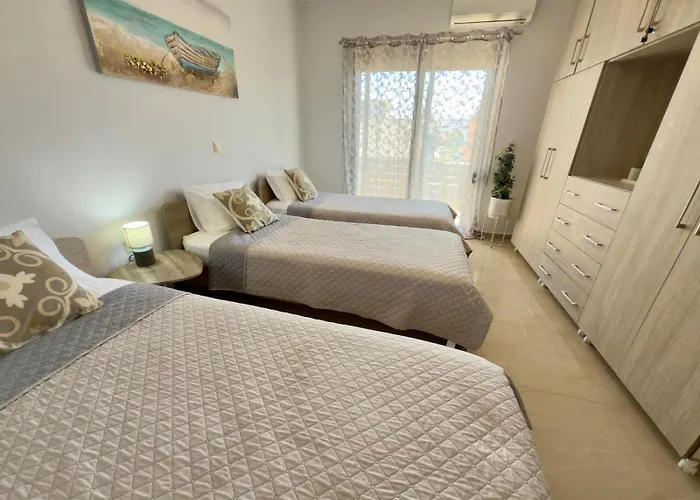 Апартаменты Odysseia Stay Pool & Private Jacuzzi 2Min Beach