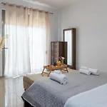 Odysseia Pool & Private Jacuzzi 2min Apartamento