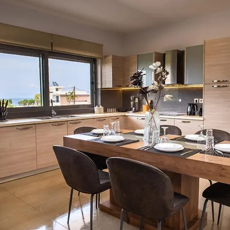 Odyssea Seaside With Sea View And Pool Apartment