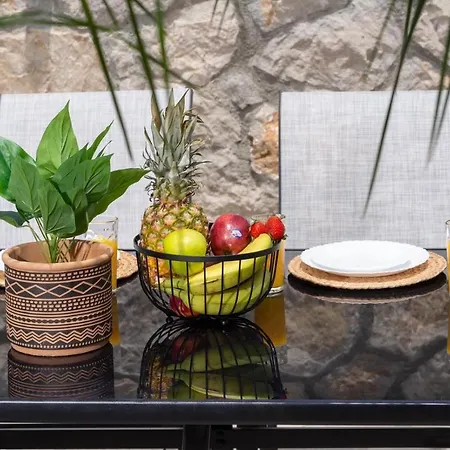 Odyssea Seaside With Sea View And Pool Lägenhet Kremastí